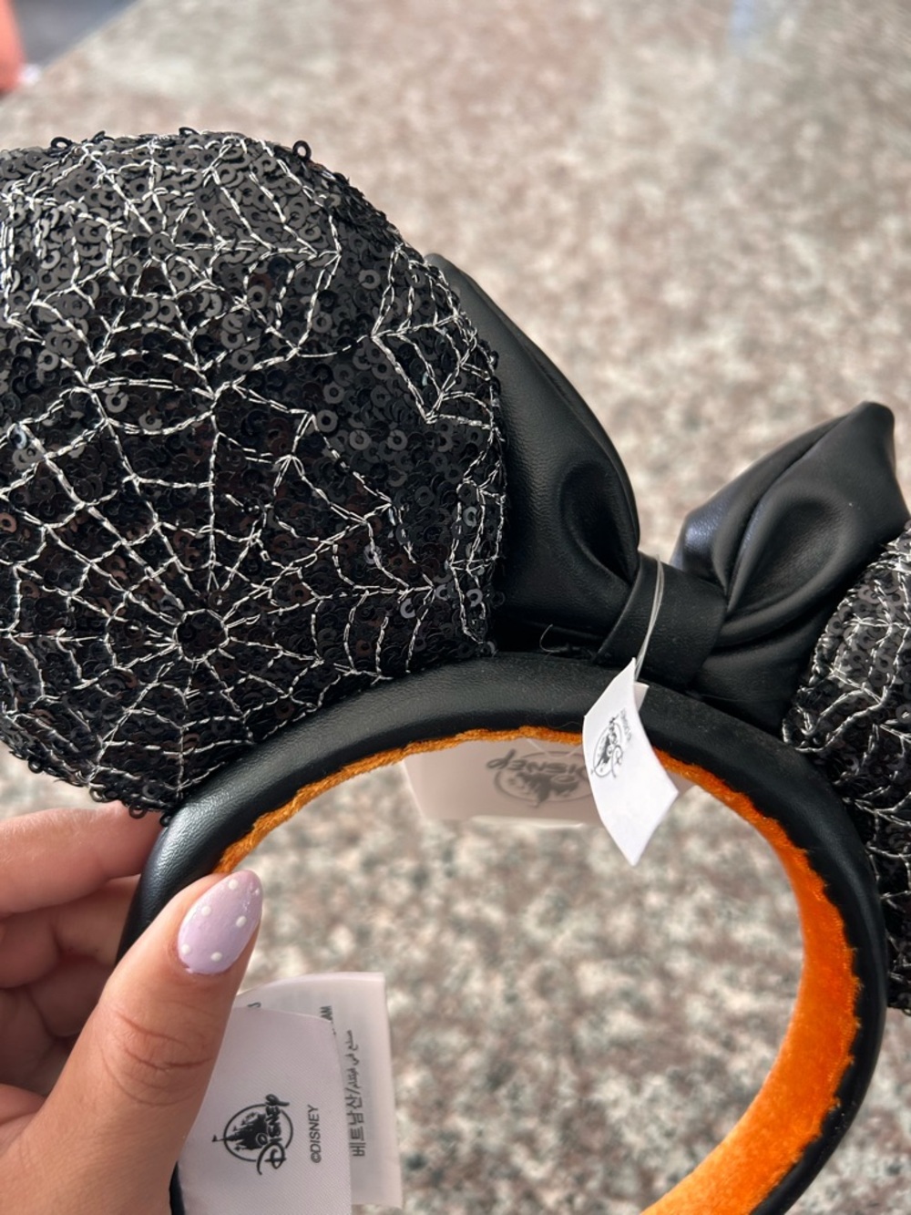 Spider-Web Minnie Mouse Sequin Ears 2025 ed. - Picture 2 of 5